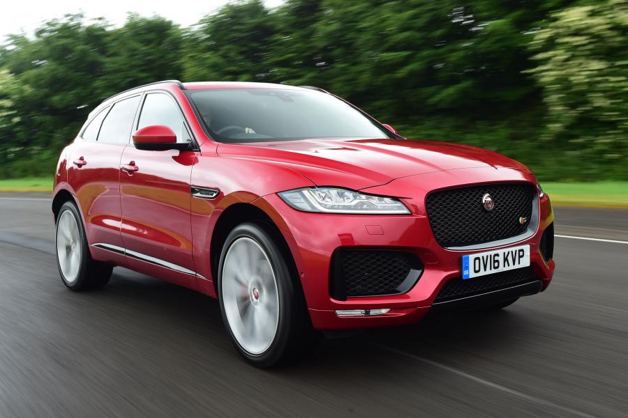  Jaguar F-Pace S 30d AWD 2016 года  (UK) (фото 6 из 30)